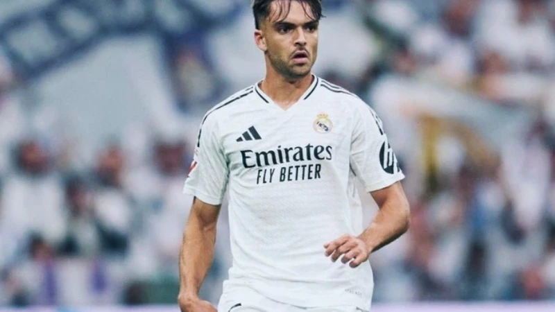 Cách cầu thủ đá thòng ngăn chặn đối phương tấn công