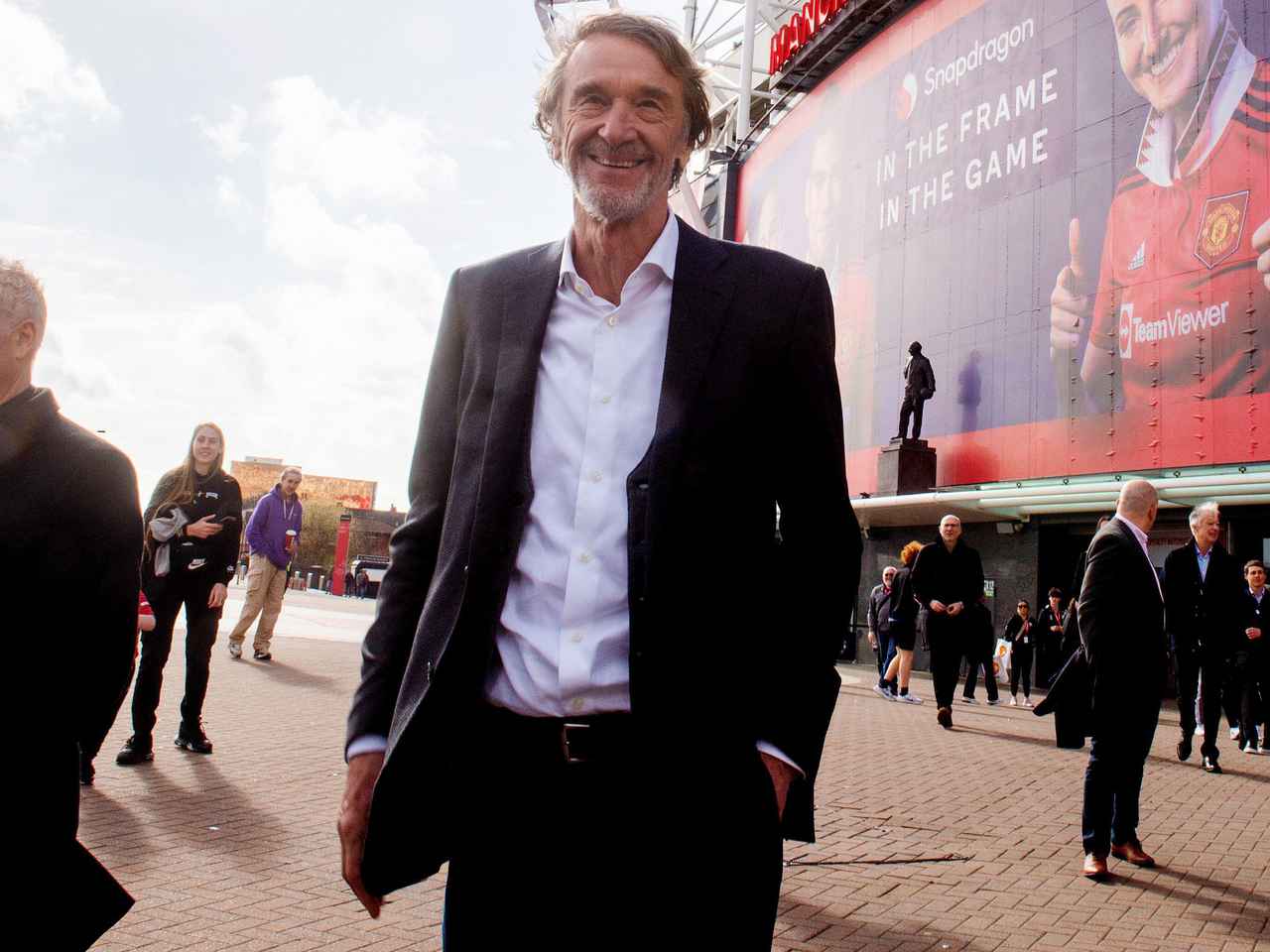 Kế hoạch xây sân mới của MU bị chậm lại vì tranh chấp giá đất và thiếu giấy phép