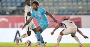 Xuân Son sắp chinh phục cột mố 100 bàn thắng